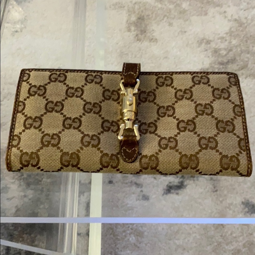 Gucci wallet